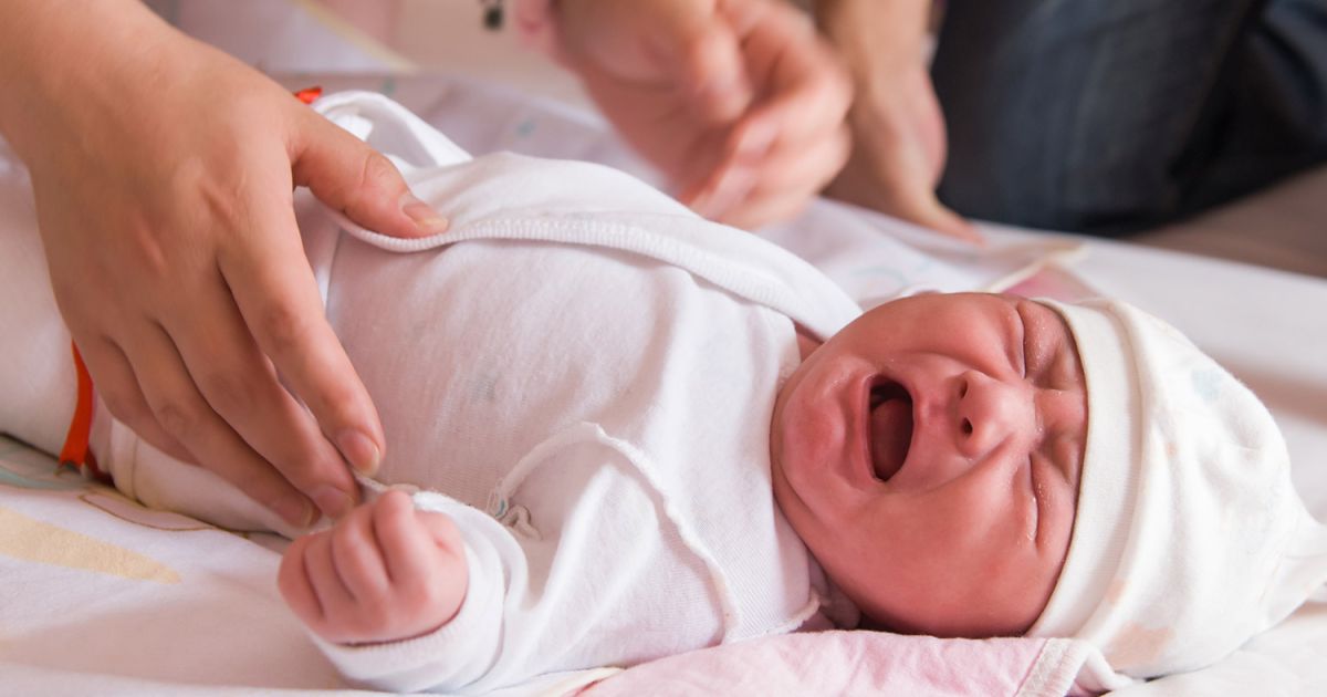 Bébé Pousse Vers Le Bas Sans Contraction