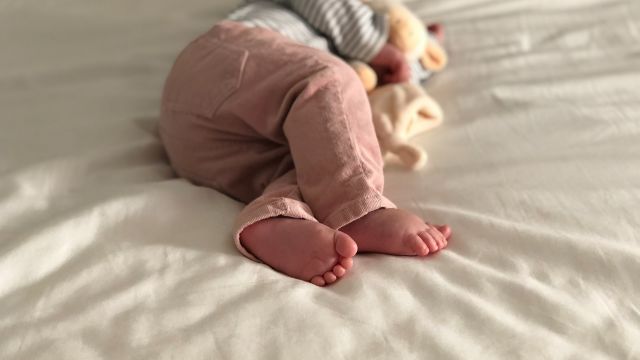 10 Trucs Pour Detacher Les Vetements De Bebe Mamanpourlavie Com